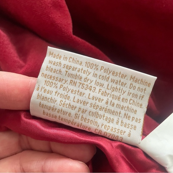 34th & Pine red white trim Christmas tree skirt NWT - Picture 10 of 10